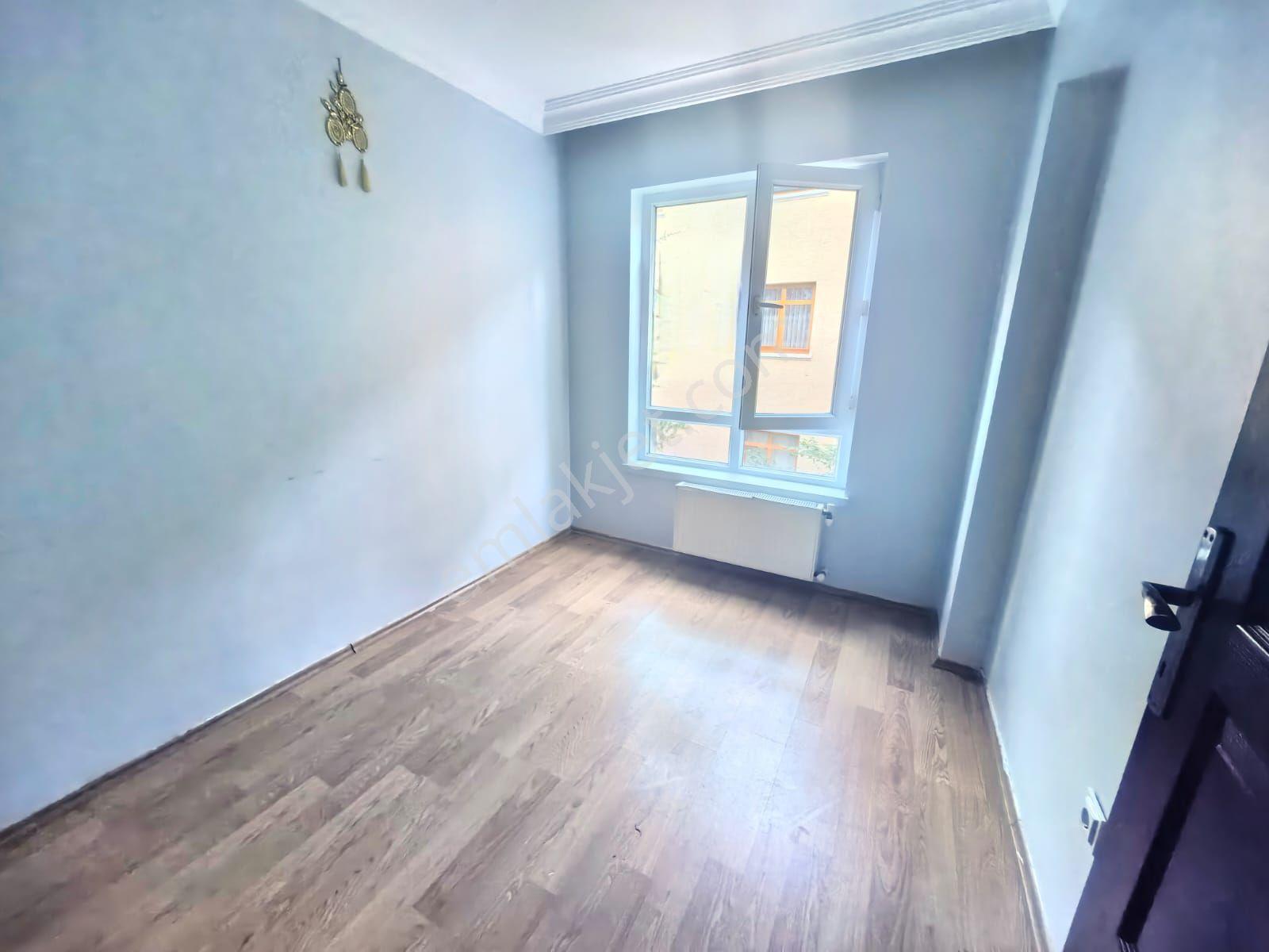 Toprak Emlaktan Ank Keçiören Baglarbaşı Mah De 4+1 Geniş Daire — fotoğraf 27
