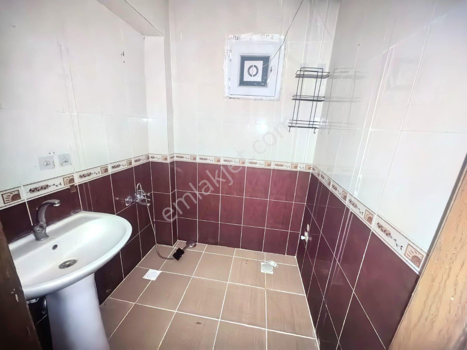 Toprak Emlaktan Ank Keçiören Baglarbaşı Mah De 4+1 Geniş Daire — fotoğraf 34