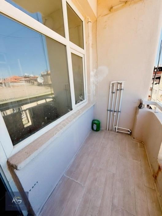 Alper Gayrimenkulden Sakarya Mah.110 M2 Yeni Tadilatlı 2+1 — fotoğraf 6