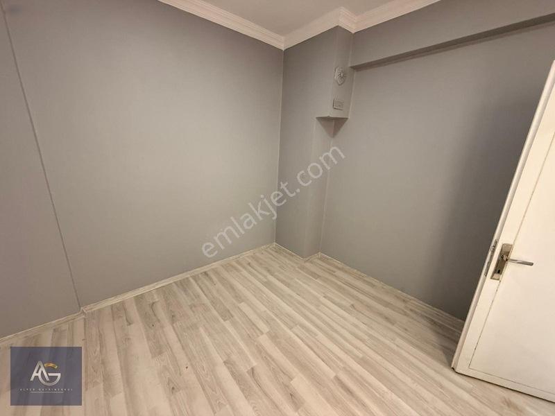 Alper Gayrimenkulden Sakarya Mah.110 M2 Yeni Tadilatlı 2+1 — fotoğraf 12