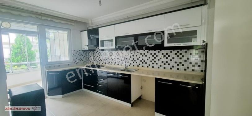 Derince Dumlupınar'da Merkezi Konumda Satılık 3+1 Daire — fotoğraf 8