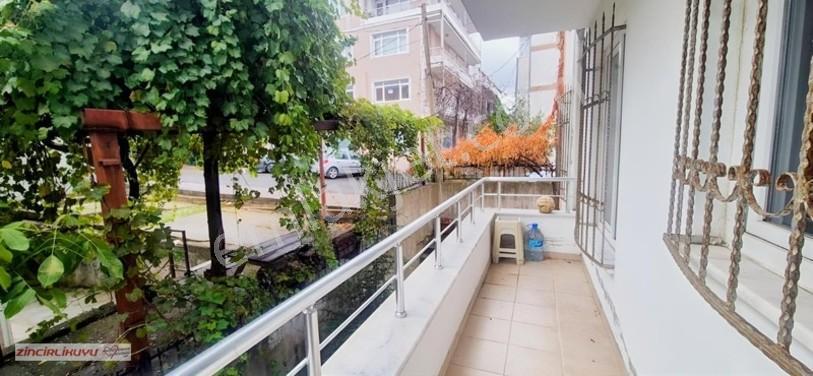Derince Dumlupınar'da Merkezi Konumda Satılık 3+1 Daire — fotoğraf 28