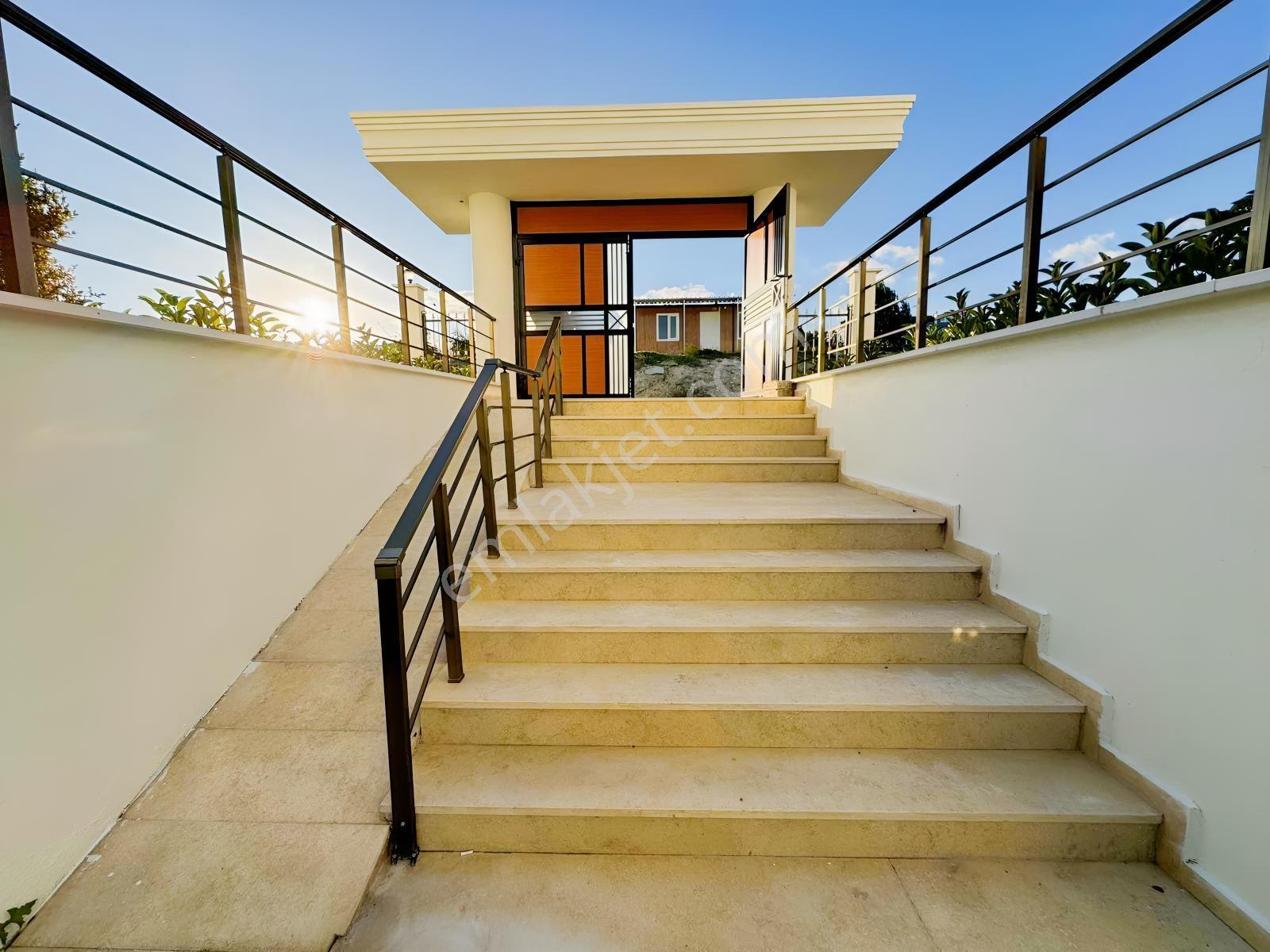 Remax Ten Büyükçekmece Karaağaçta Acil Satılık Sıfır 4+1 Villa — fotoğraf 5