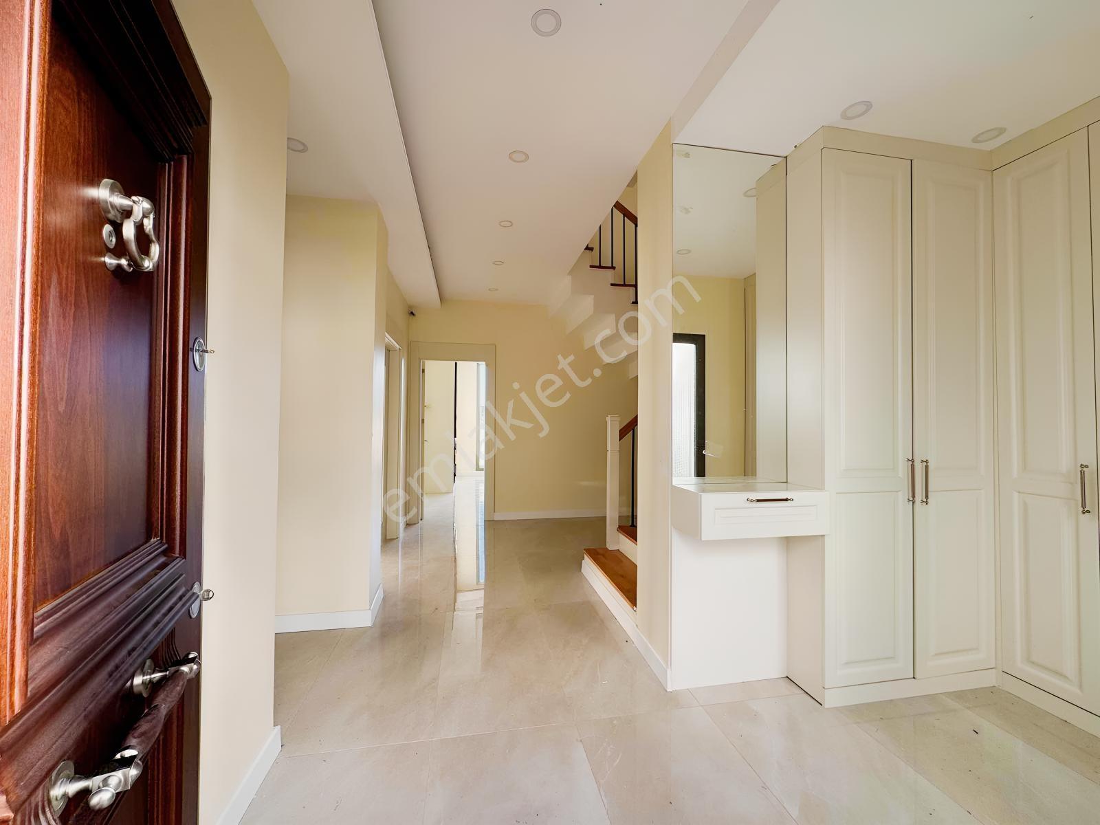 Remax Ten Büyükçekmece Karaağaçta Acil Satılık Sıfır 4+1 Villa — fotoğraf 12