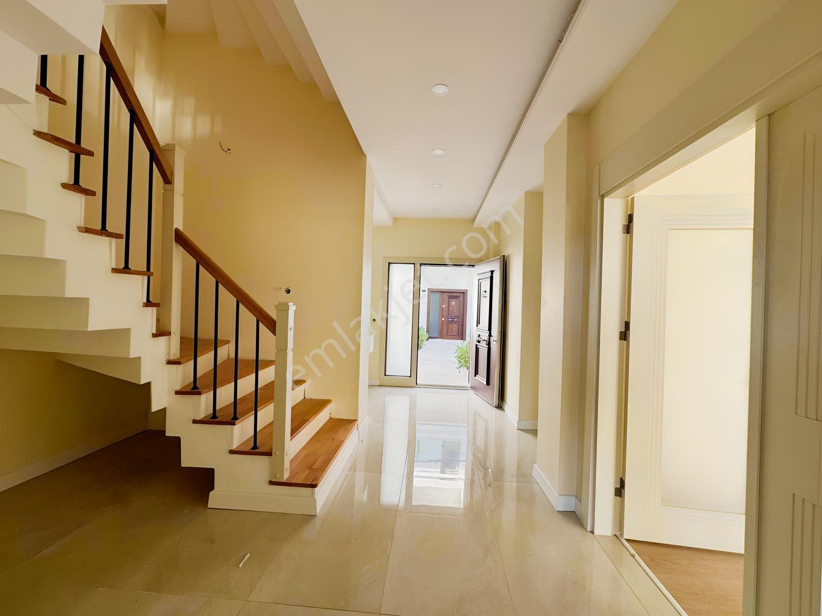 Remax Ten Büyükçekmece Karaağaçta Acil Satılık Sıfır 4+1 Villa — fotoğraf 15