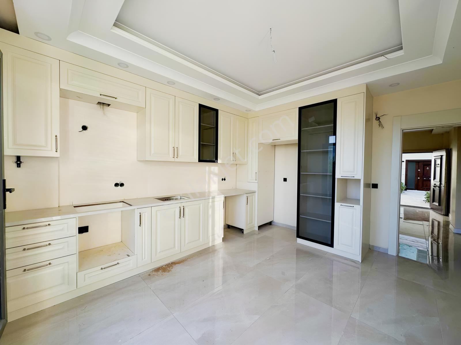 Remax Ten Büyükçekmece Karaağaçta Acil Satılık Sıfır 4+1 Villa — fotoğraf 18