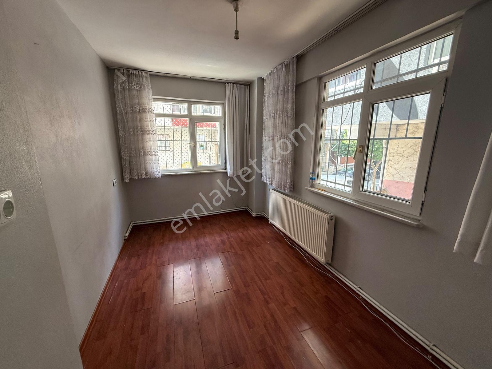 75. Yıl Mah. Merkezi Konumda 60M2 Satılık 1+1 Yüksek Giriş