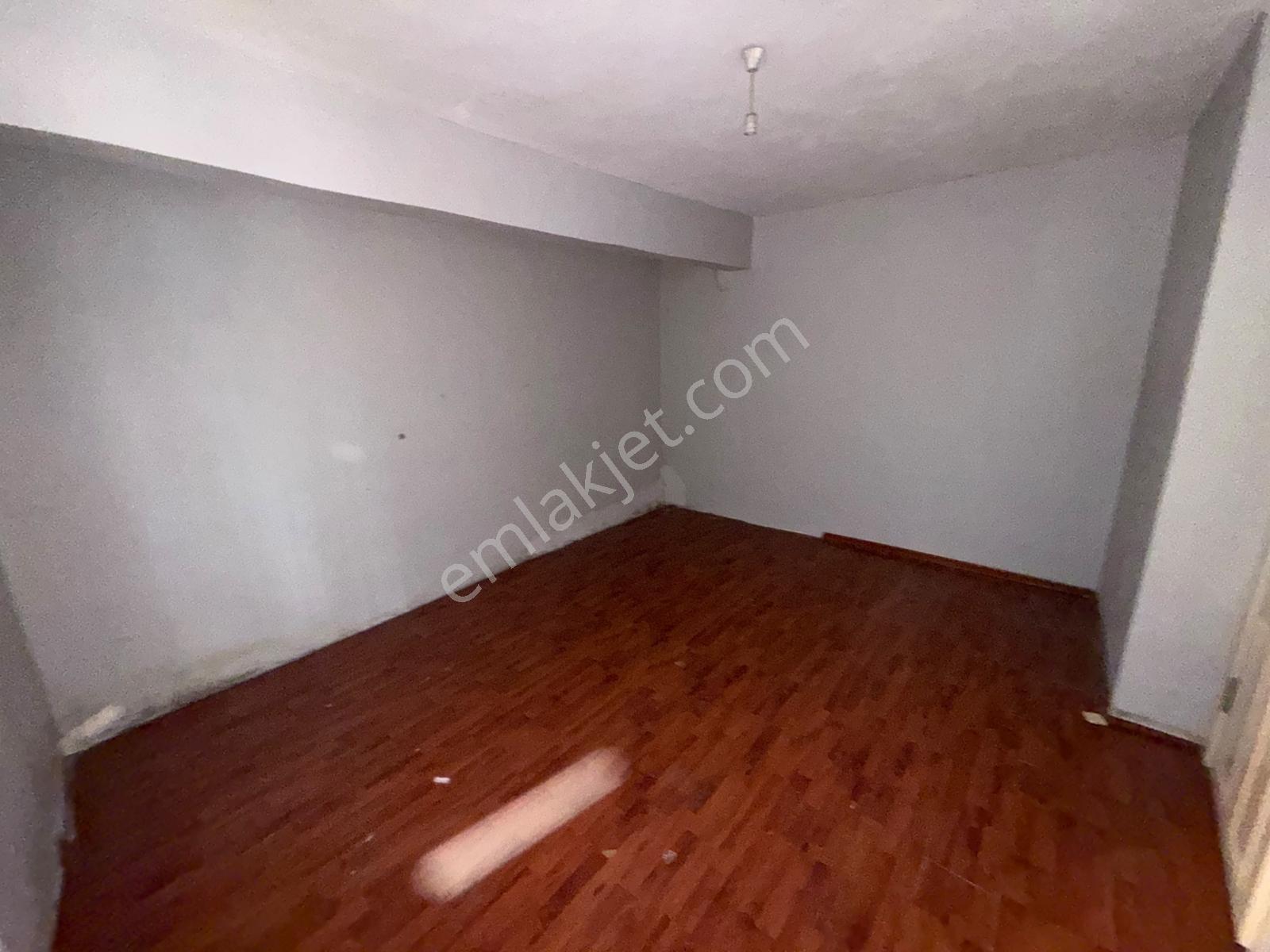 75. Yıl Mah. Merkezi Konumda 60m2 Satılık 1+1 Yüksek Giriş — fotoğraf 4