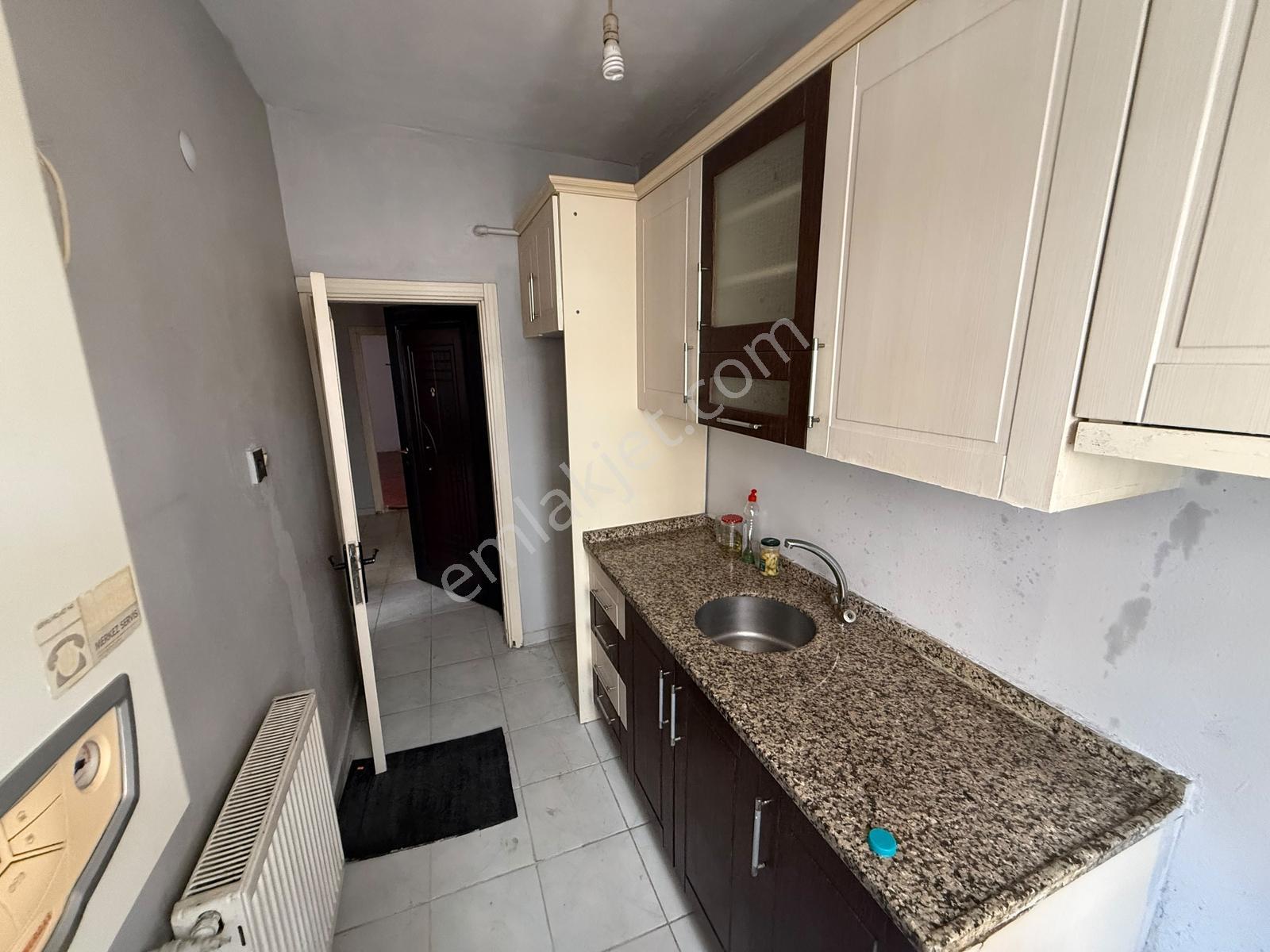 75. Yıl Mah. Merkezi Konumda 60m2 Satılık 1+1 Yüksek Giriş — fotoğraf 5