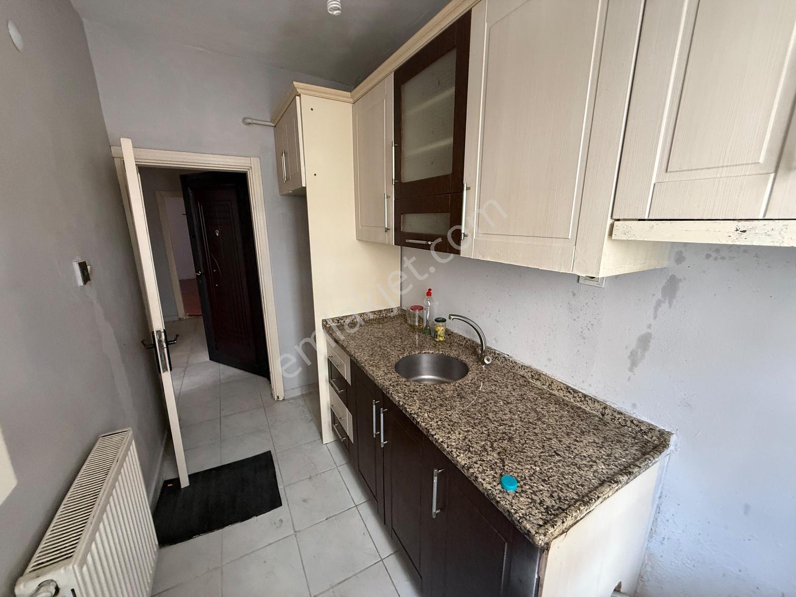 75. Yıl Mah. Merkezi Konumda 60m2 Satılık 1+1 Yüksek Giriş — fotoğraf 6