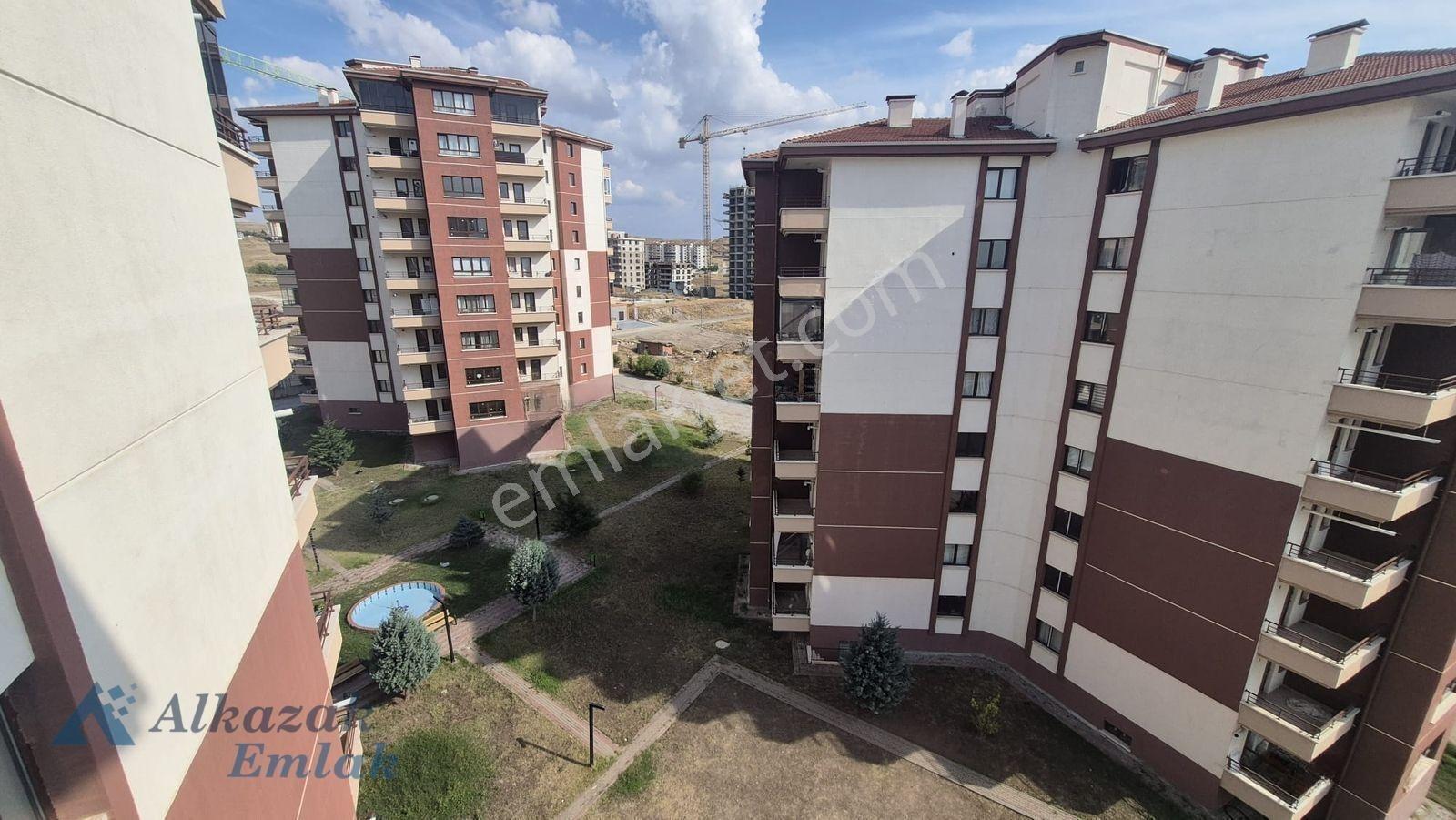 Alcı Mahallesinde Satılık 4+1 Daire — fotoğraf 2
