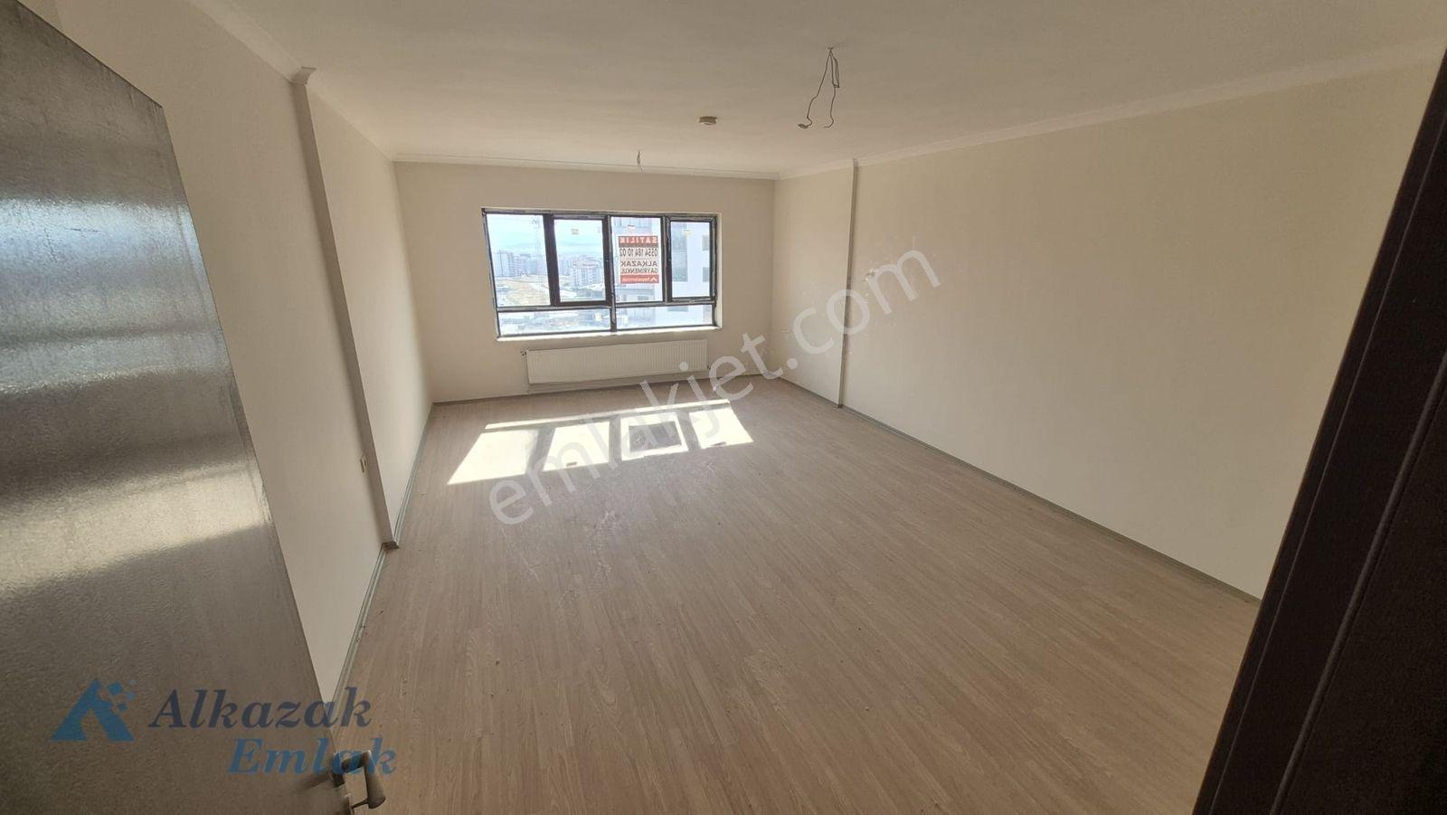 Alcı Mahallesinde Satılık 4+1 Daire — fotoğraf 24