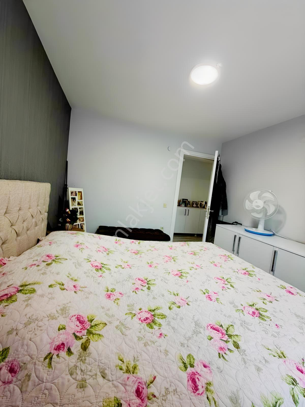 Havuzlu Sitede, Doğalgazlı 3+1 , 130 M2 Daire — fotoğraf 11