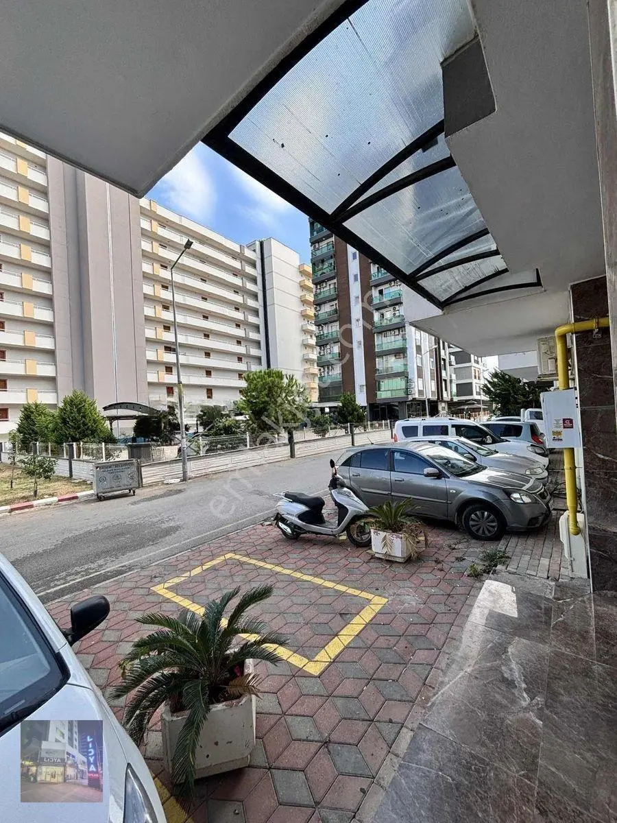 Mersin Erdemli Aşağı Alata'da Satılık Havuzlu 1+1 Daire — fotoğraf 3