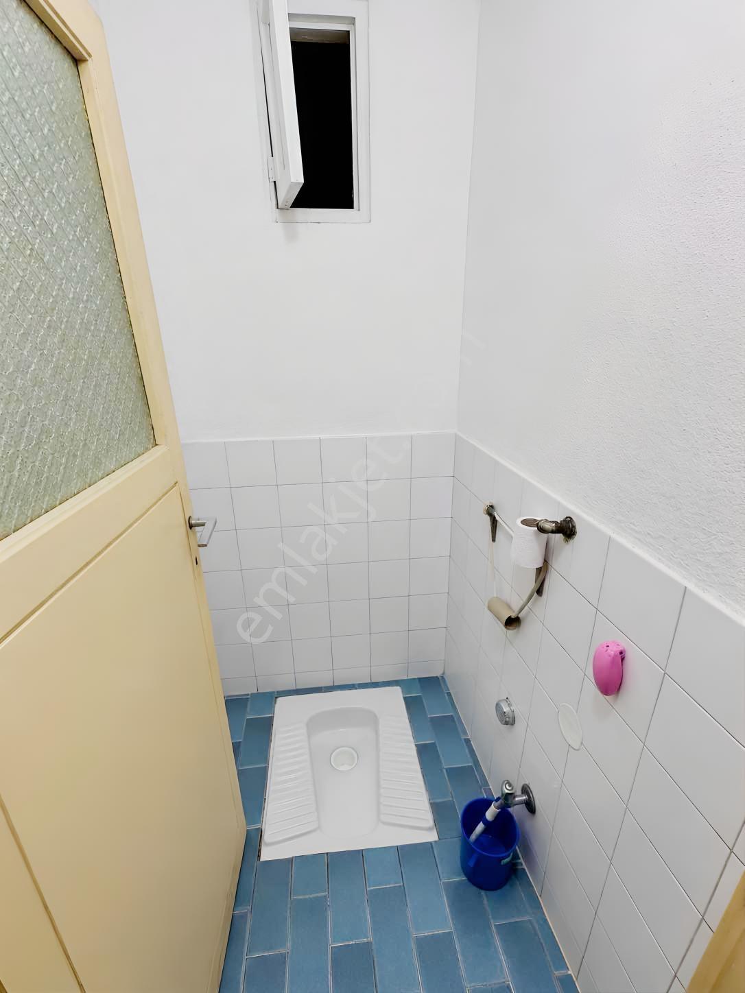 Çiftlik'te Merkezi Konumda 2+1 Ara Kat Balkonlu — fotoğraf 11