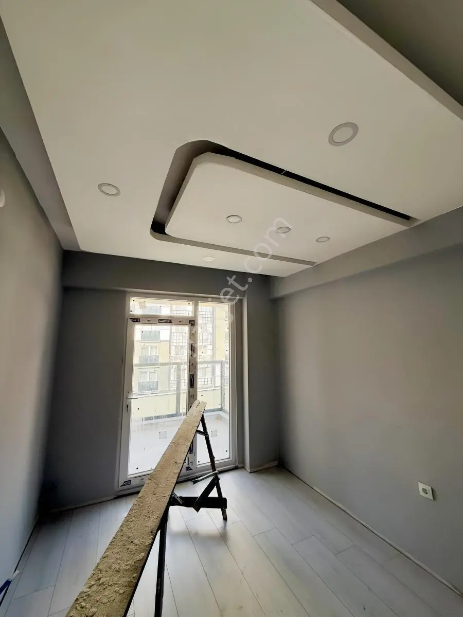Cumhuriyet Mahallesinde Yatırımlık, Geniş Ve Ferah 1+1 Daire — fotoğraf 3
