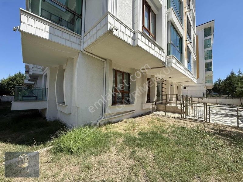 Acil Hürriyet Mah 2+1 Arakat Çift Balkon Ebeveynli 5yaş — fotoğraf 9