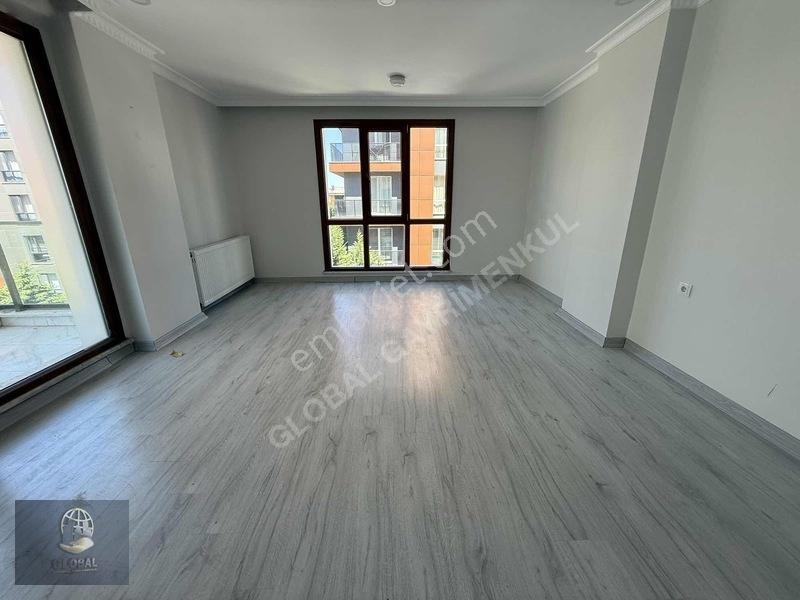 Acil Hürriyet Mah 2+1 Arakat Çift Balkon Ebeveynli 5yaş — fotoğraf 12