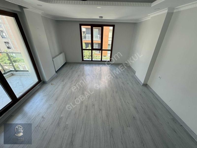 Acil Hürriyet Mah 2+1 Arakat Çift Balkon Ebeveynli 5yaş — fotoğraf 13
