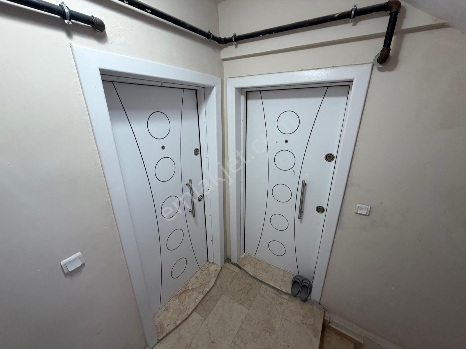 Buca Mustafa Kemal Mah Anayolda Plan Projeli 1+1 — fotoğraf 12