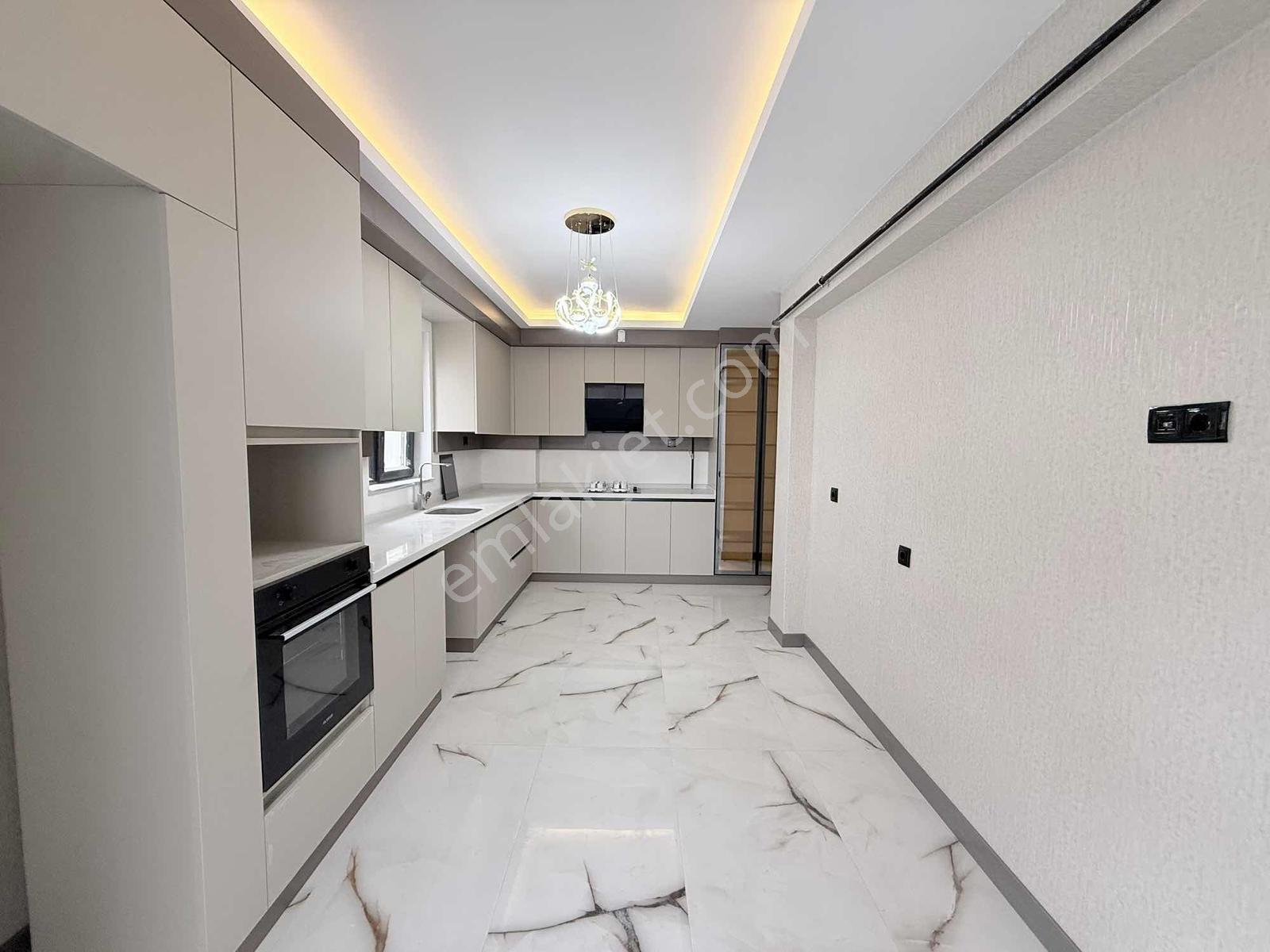 Fiyci Yatırım Ultra Geniş 4+1 Prestijli Lüks Daire