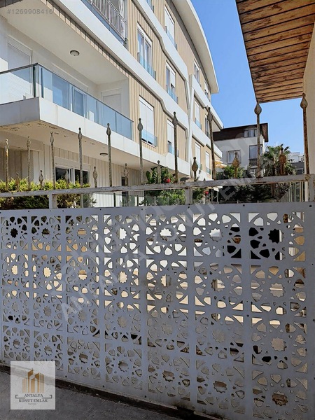 Güzeloba Site İçerisinde Havuzlu Doğalgazlı Ara Kat 3+1 — fotoğraf 2