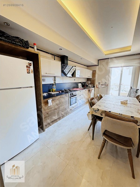 Güzeloba Site İçerisinde Havuzlu Doğalgazlı Ara Kat 3+1 — fotoğraf 10