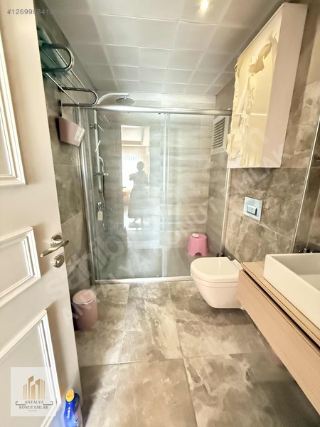 Güzeloba Site İçerisinde Havuzlu Doğalgazlı Ara Kat 3+1 — fotoğraf 19