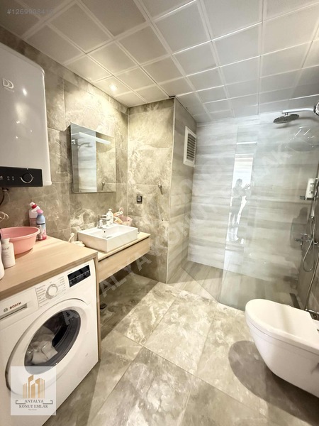 Güzeloba Site İçerisinde Havuzlu Doğalgazlı Ara Kat 3+1 — fotoğraf 20