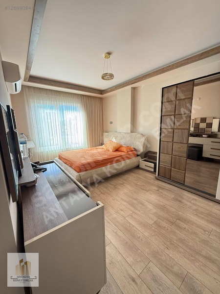Güzeloba Site İçerisinde Havuzlu Doğalgazlı Ara Kat 3+1 — fotoğraf 22