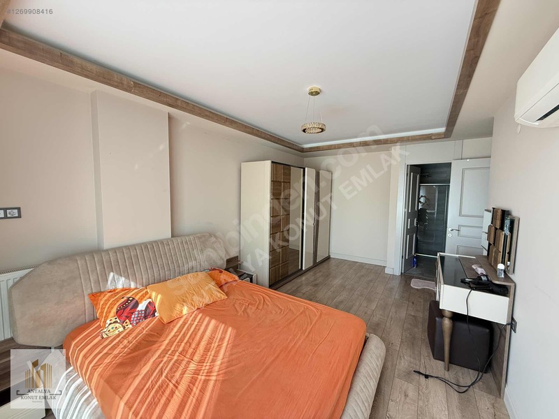 Güzeloba Site İçerisinde Havuzlu Doğalgazlı Ara Kat 3+1 — fotoğraf 24