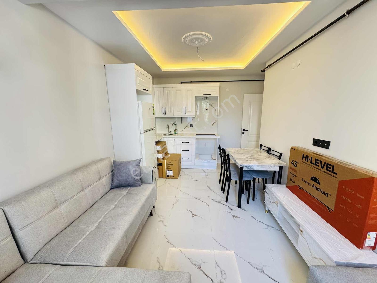 Asil Emlak'Tan Site İçerisinde 1+1 Eşyalı Ara Kat Sıfır Daire