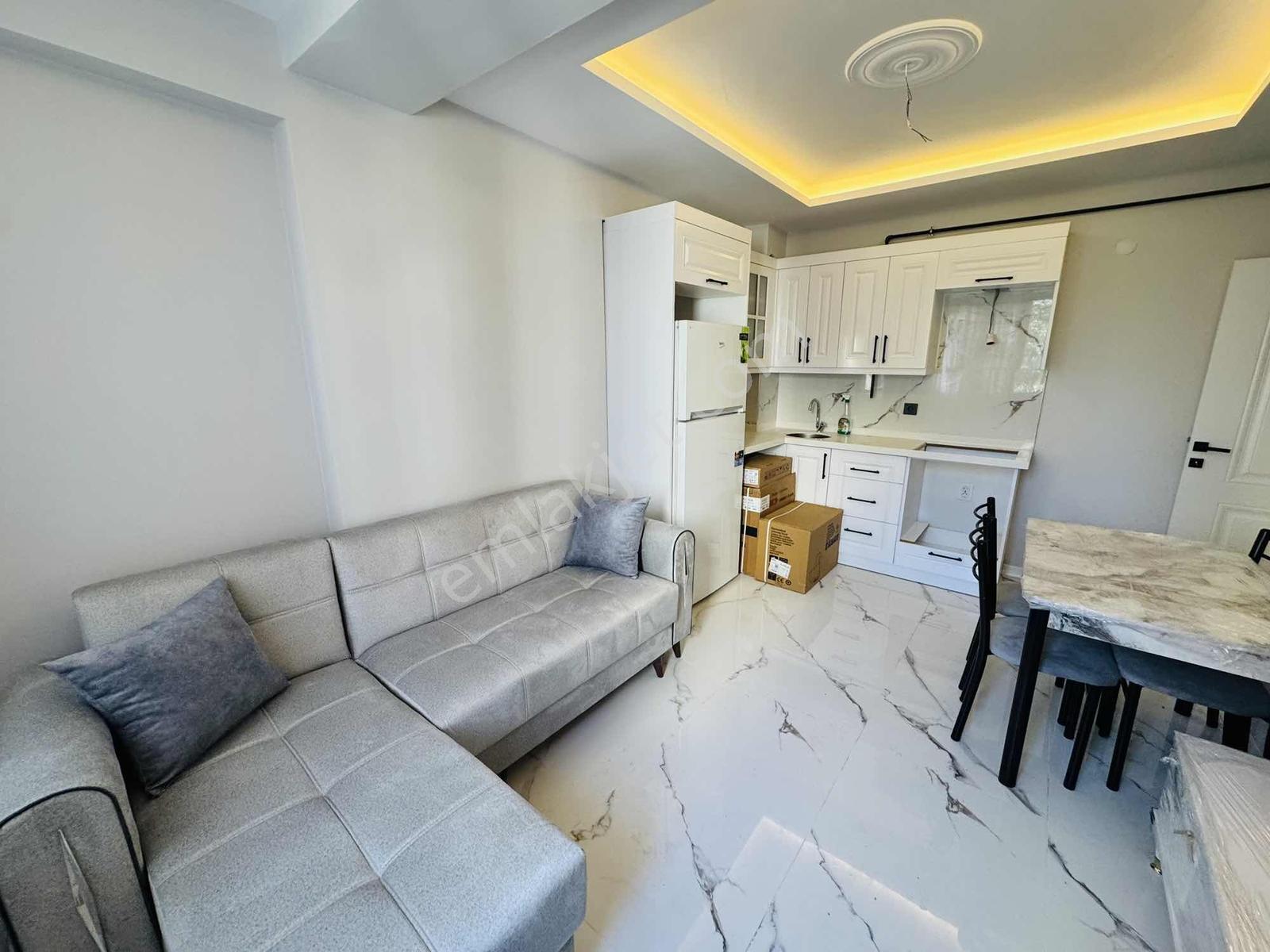 Asil Emlak'tan Site İçerisinde 1+1 Eşyalı Ara Kat Sıfır Daire — fotoğraf 2