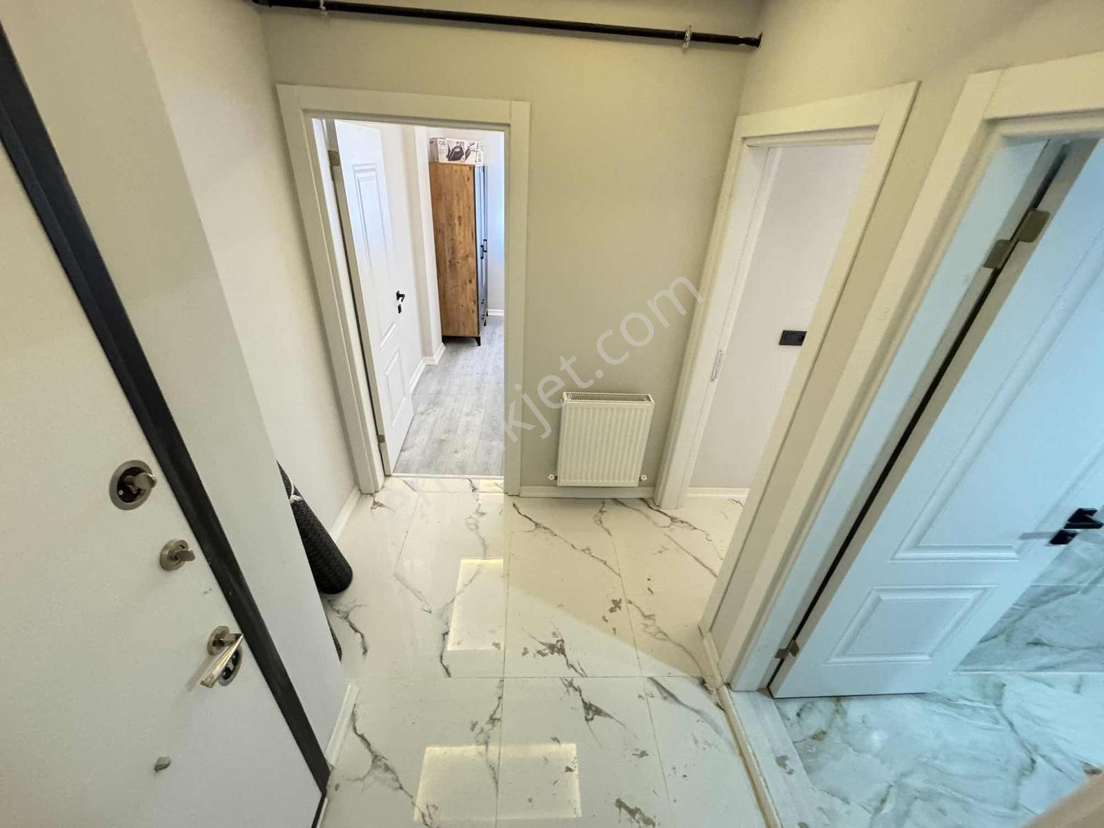 Asil Emlak'tan Site İçerisinde 1+1 Eşyalı Ara Kat Sıfır Daire — fotoğraf 21