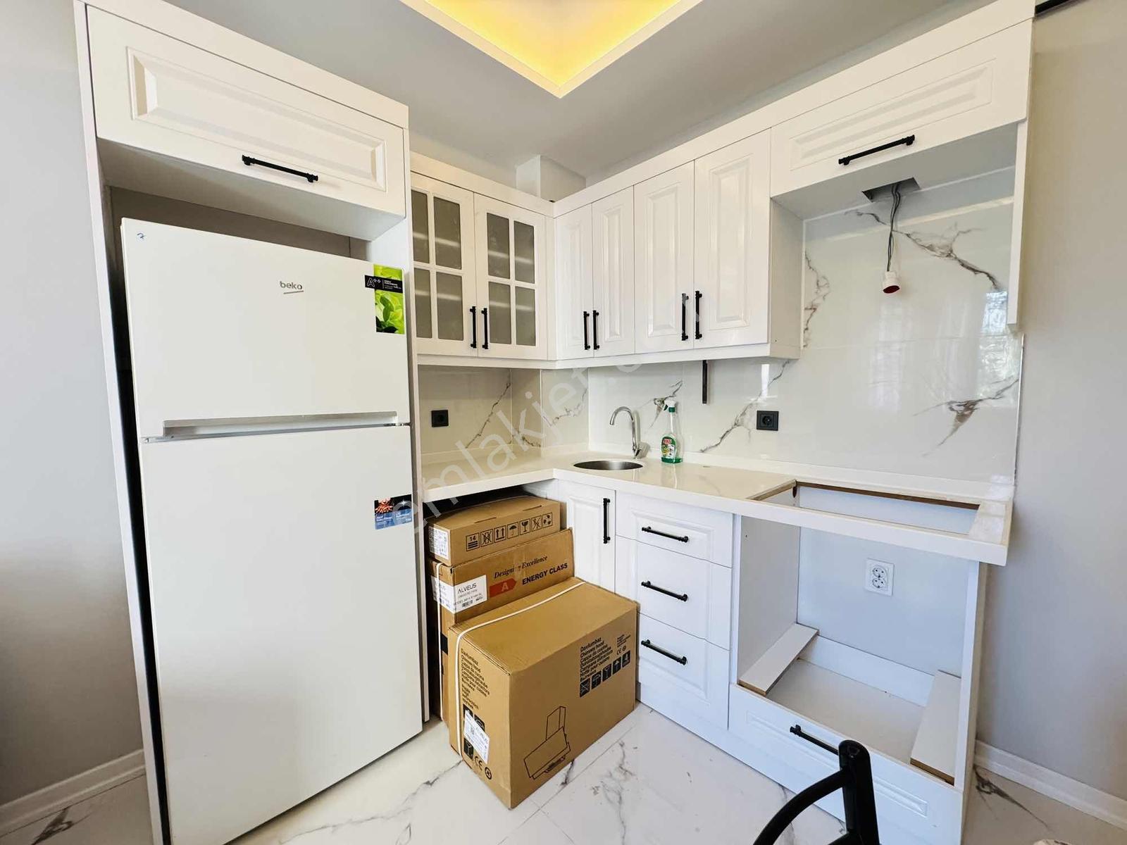 Asil Emlak'tan Site İçerisinde 1+1 Eşyalı Ara Kat Sıfır Daire — fotoğraf 24
