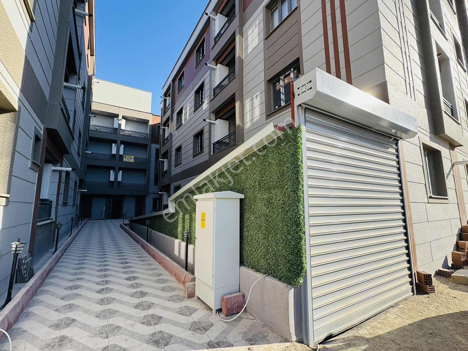 Asil Emlak'tan Site İçerisinde 1+1 Eşyalı Ara Kat Sıfır Daire — fotoğraf 27
