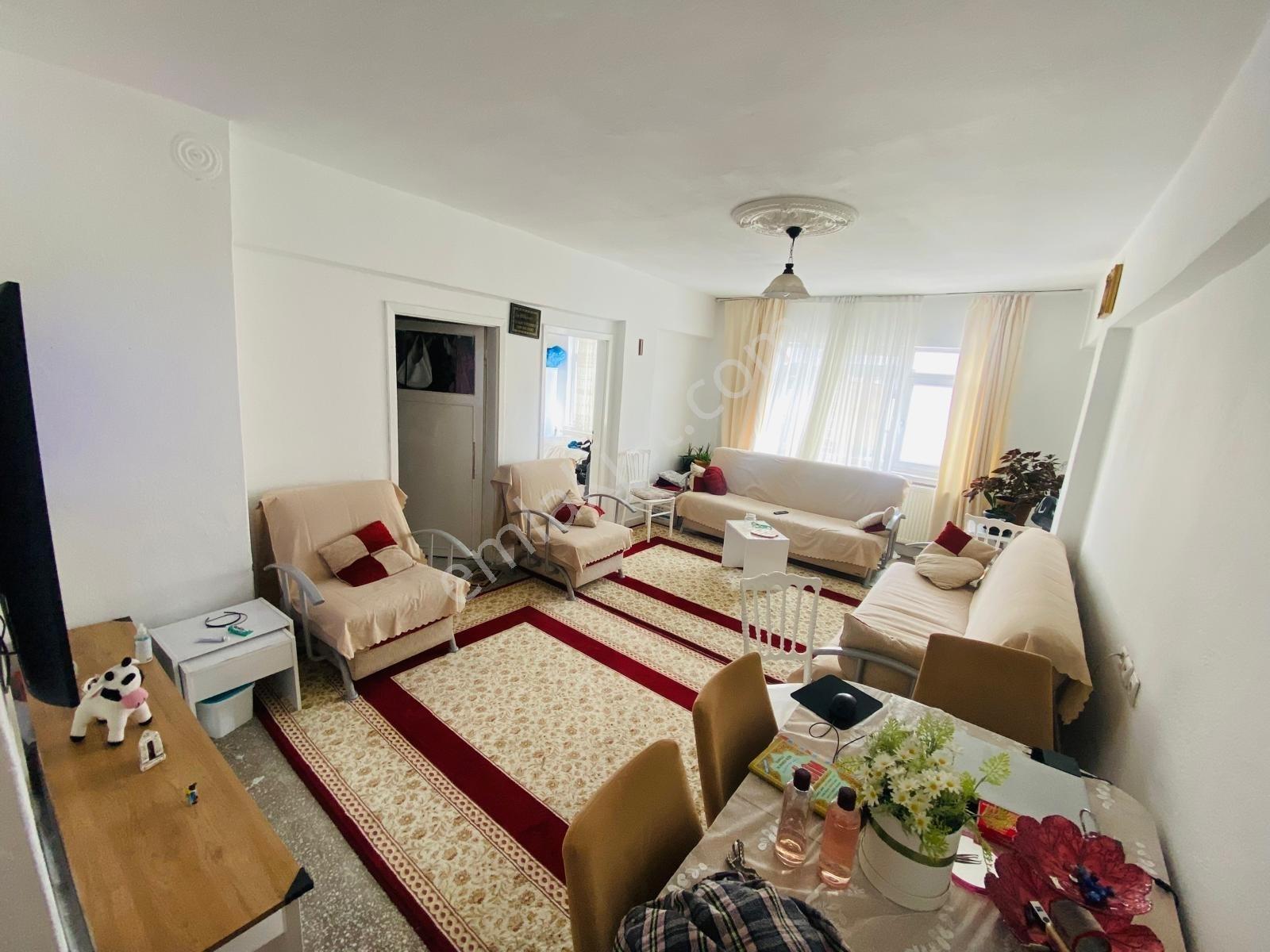 Plevne Mah. 3+1 Geniş M2 Ara Katta Masrafsız Daire — fotoğraf 6