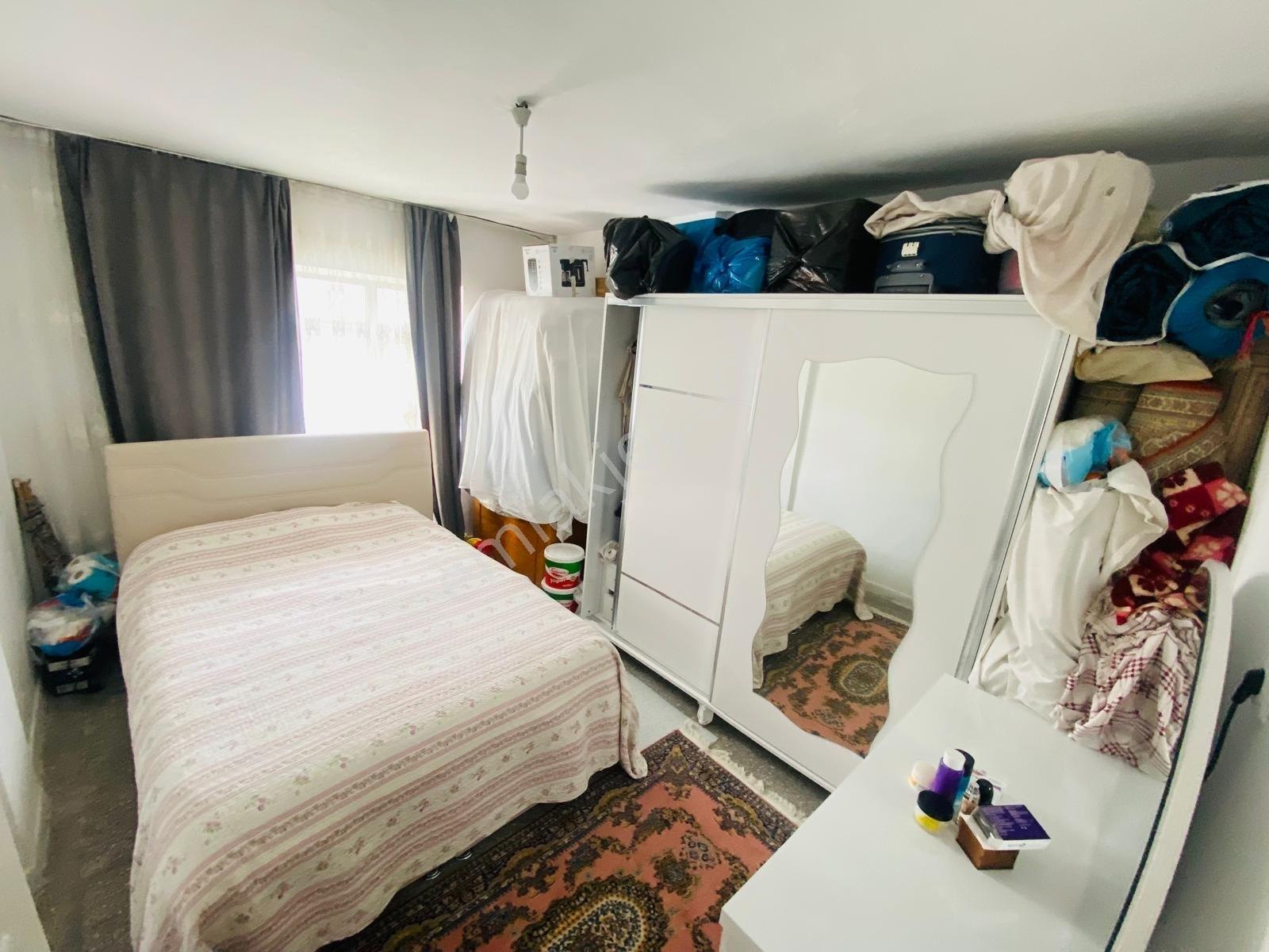 Plevne Mah. 3+1 Geniş M2 Ara Katta Masrafsız Daire — fotoğraf 12