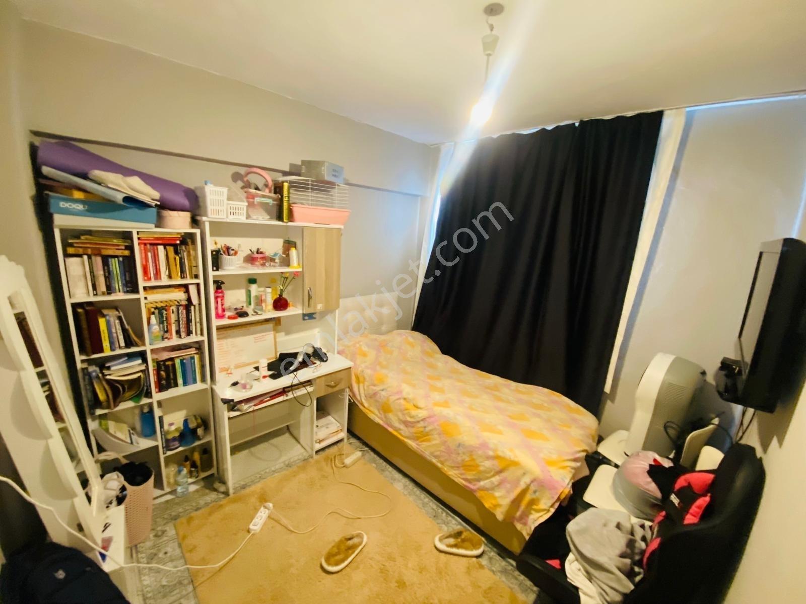 Plevne Mah. 3+1 Geniş M2 Ara Katta Masrafsız Daire — fotoğraf 16