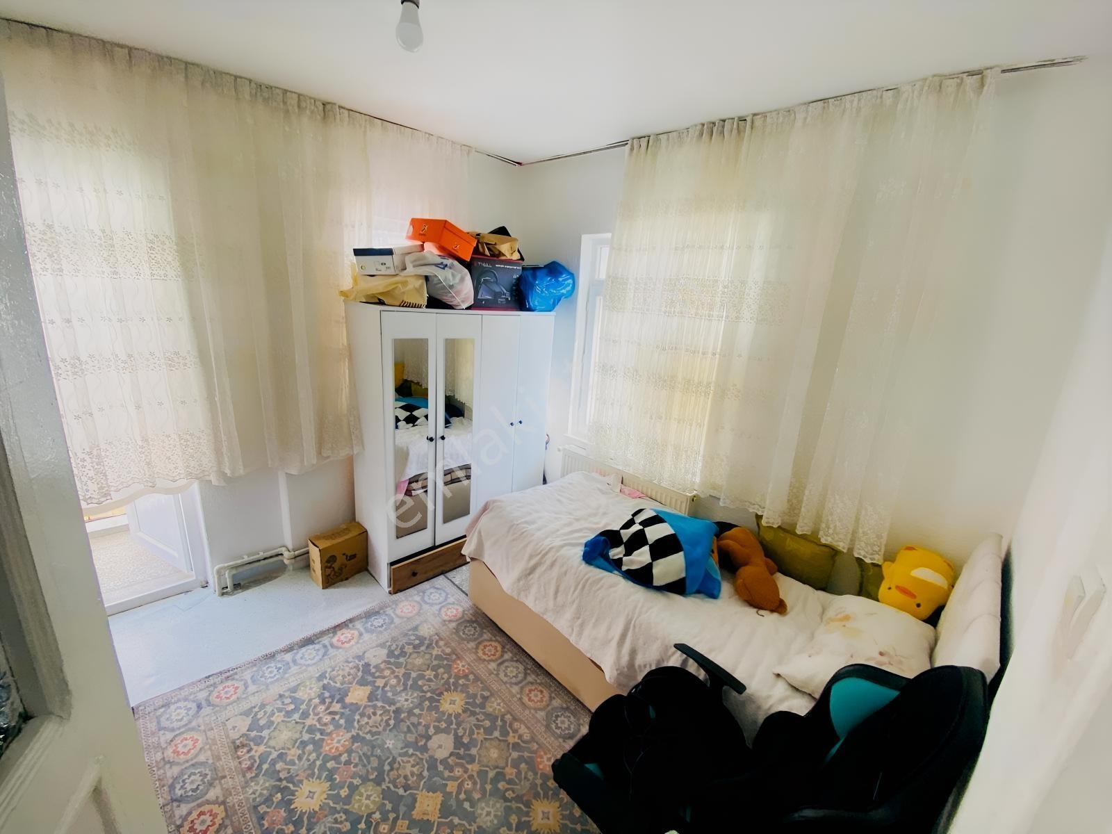 Plevne Mah. 3+1 Geniş M2 Ara Katta Masrafsız Daire — fotoğraf 21