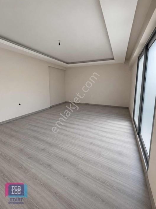 Acil!!! Satılık Torbalı Merkezi Konumda Geniş 3+1 Daire — fotoğraf 2