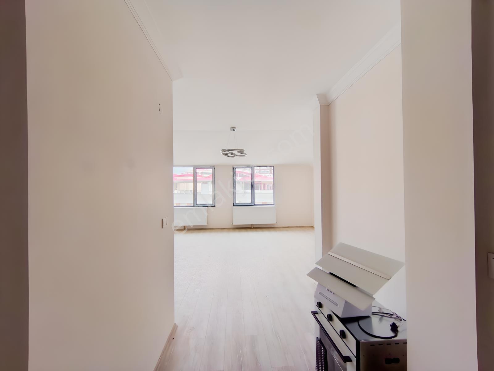 Delta Gayrimenkulden Gürede Satılık 150 M2 2+1 Fırsat Daire! — fotoğraf 4