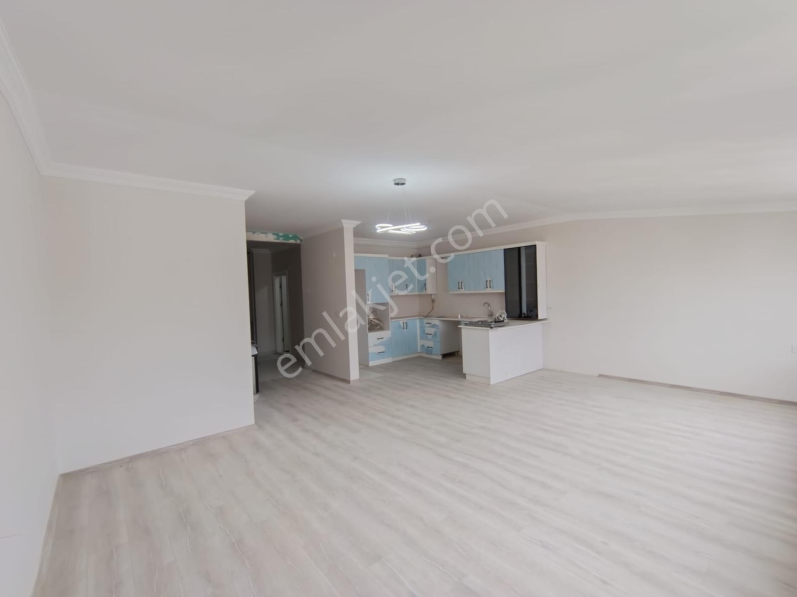 Delta Gayrimenkulden Gürede Satılık 150 M2 2+1 Fırsat Daire! — fotoğraf 7