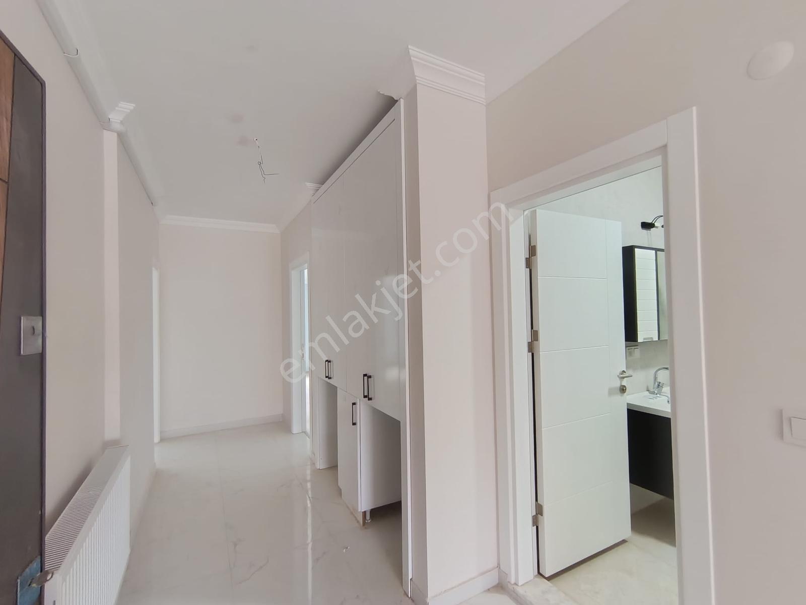 Delta Gayrimenkulden Gürede Satılık 150 M2 2+1 Fırsat Daire! — fotoğraf 14