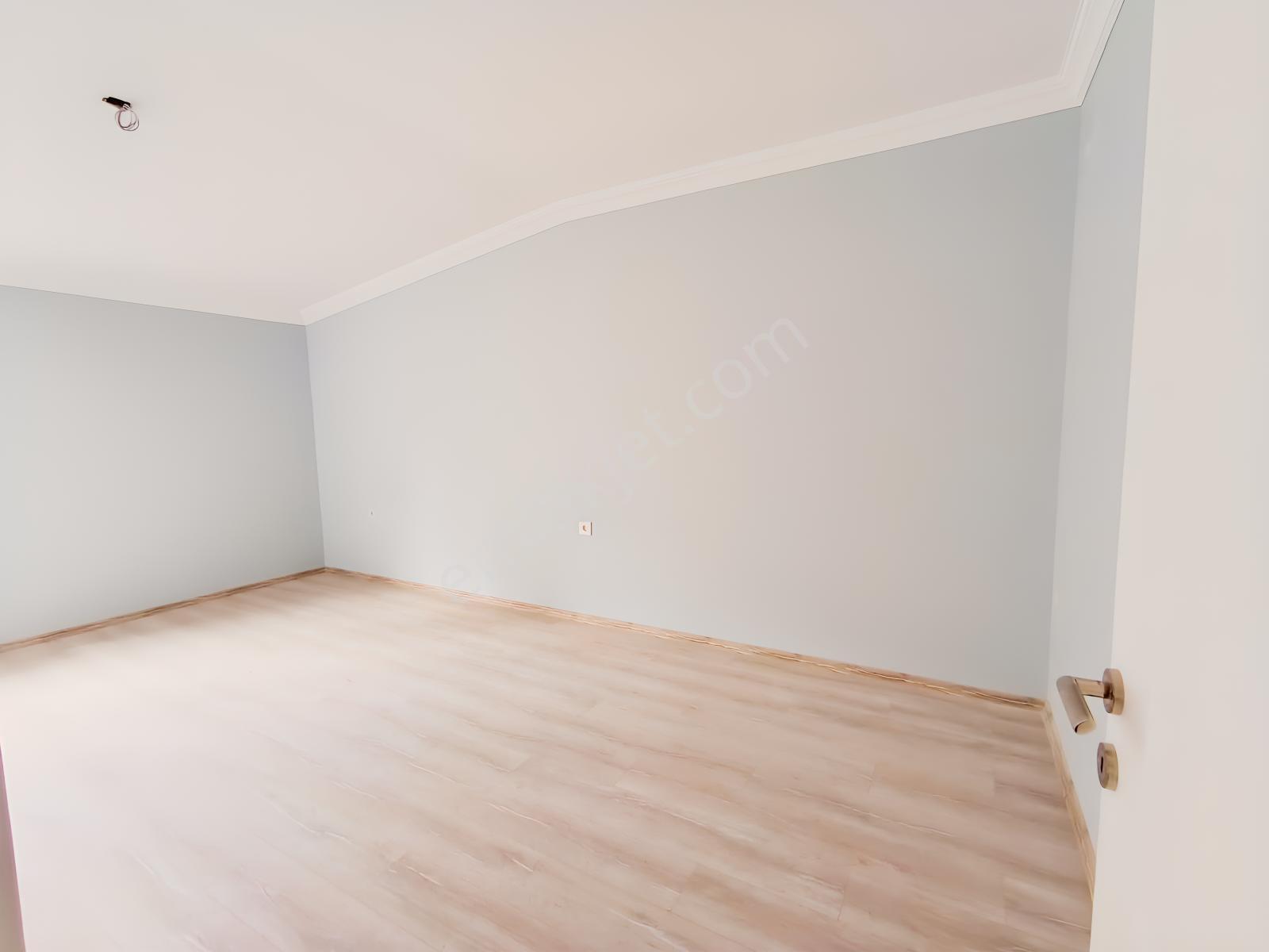 Delta Gayrimenkulden Gürede Satılık 150 M2 2+1 Fırsat Daire! — fotoğraf 15