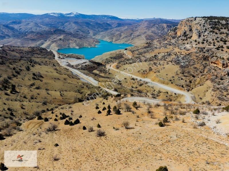 Taşbaşında 1.649 M² Müstakil Tapulu Tarla Gölet Manzaralı — fotoğraf 3
