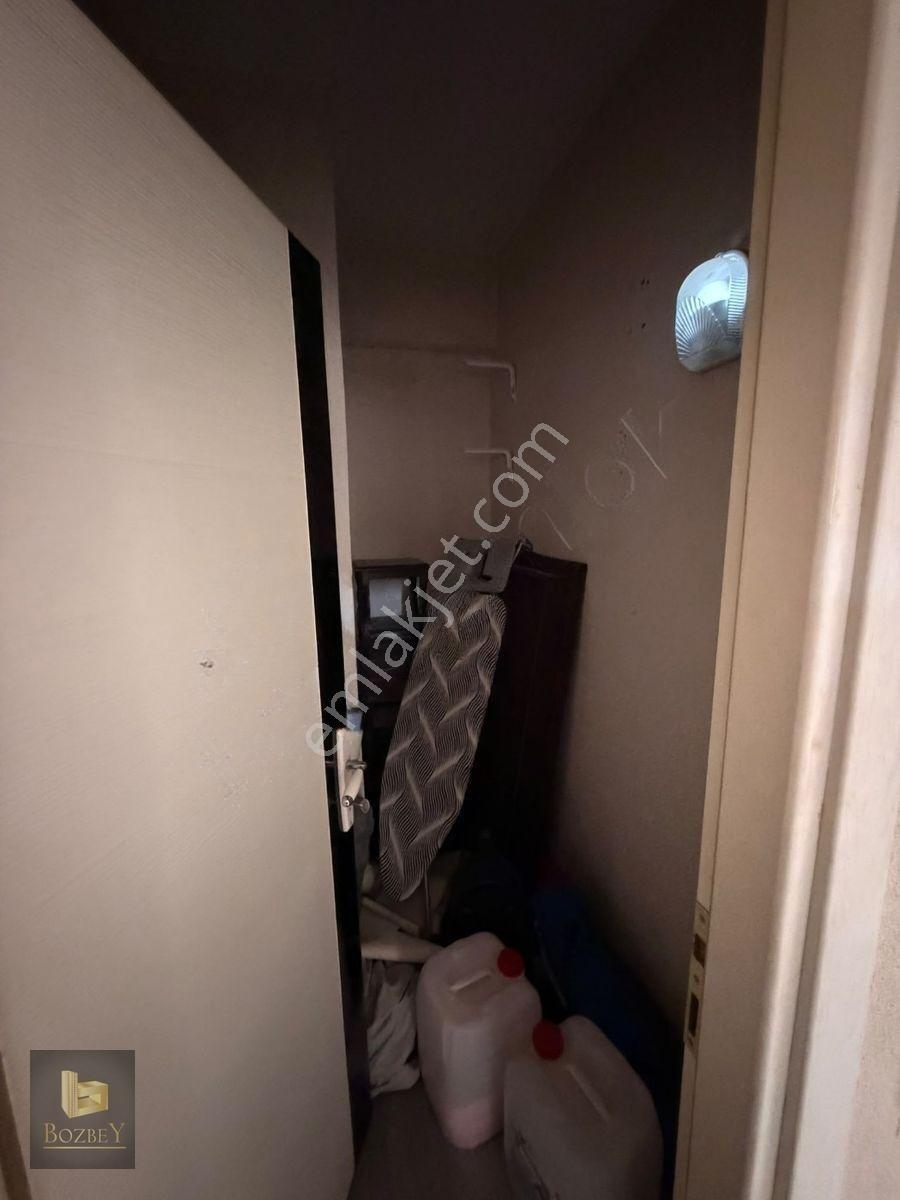 Buca Fırat Mahallesinde 2+1 80 M2 Açık Mutfak Doğalgazlı Arakat Satılık 8 Yıllık Daire — fotoğraf 10