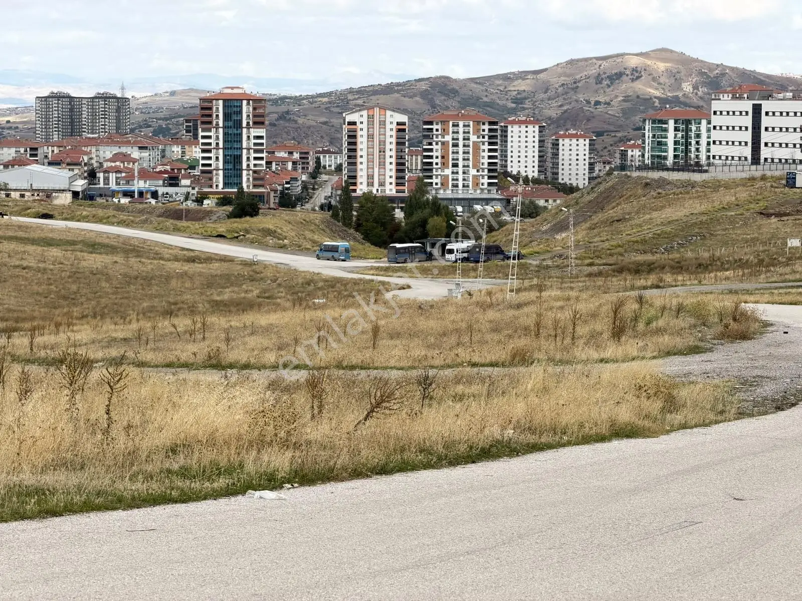 Yeni Yapılan Hastaneye Cephe 190m2 Kattan Daire Getirisi Var — fotoğraf 9
