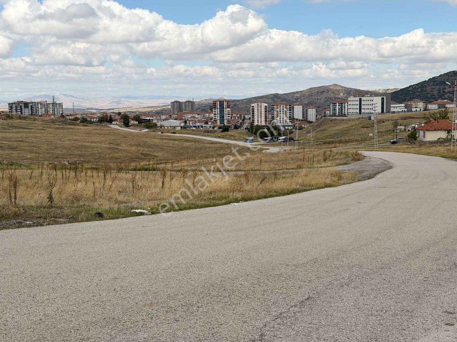 Yeni Yapılan Hastaneye Cephe 190m2 Kattan Daire Getirisi Var — fotoğraf 14