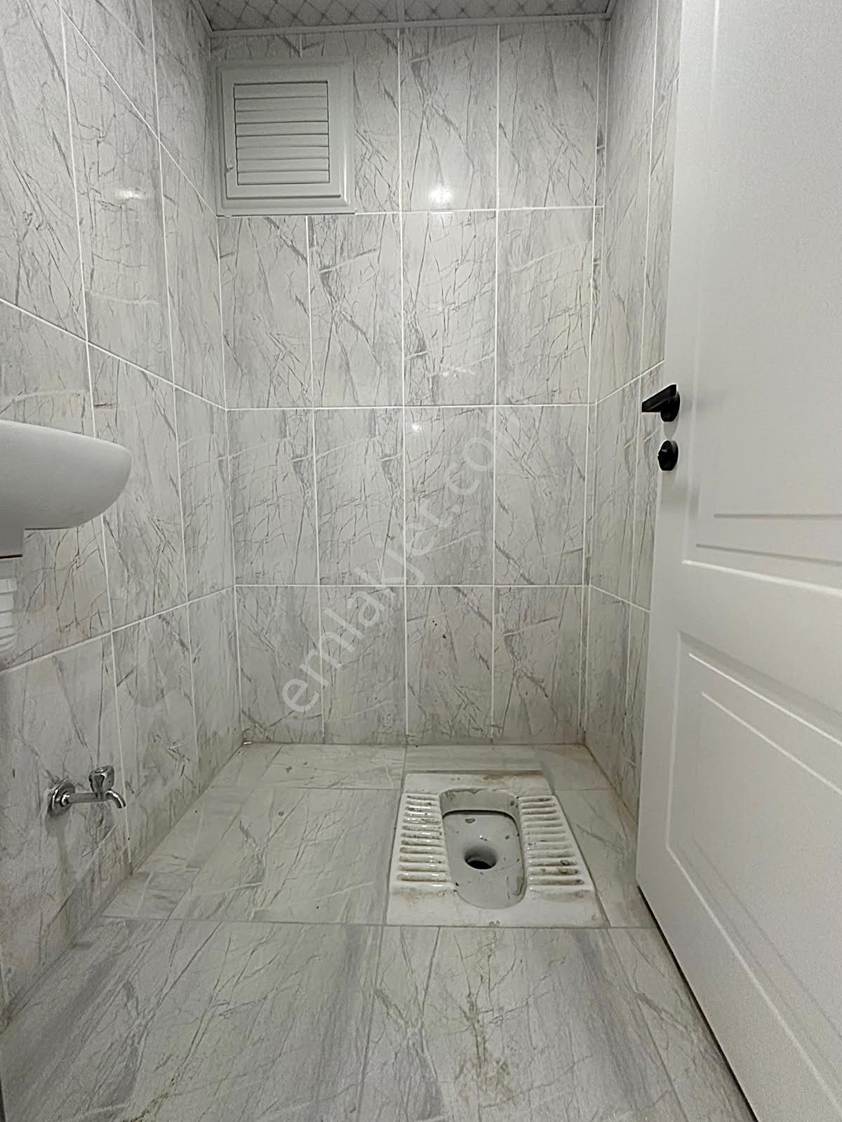 Az-er Yapıdan İskanlı Geniş Kullanımlı Satılık 3+1 Daire !!! — fotoğraf 11